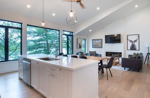 Severn Cottage | Gloucester Pool Getaway