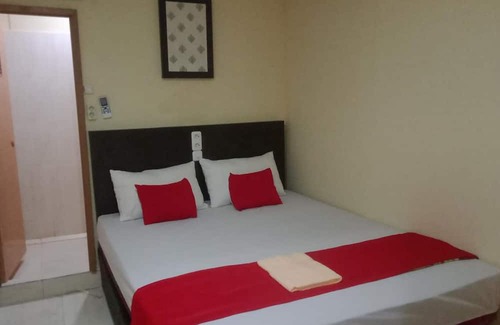 Sintang Hotel | Homestay Diputras Sintang