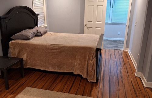 Dalzell House | 3/2 House with large private yard.