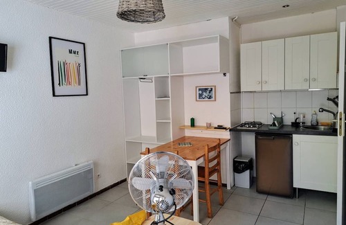Lit-et-Mixe Apartment | Comfortable studio close to shops and oceans