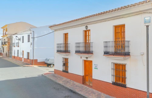 Periana Ski Chalet | Casa Lucia - Six Bedroom Chalet, Sleeps 13