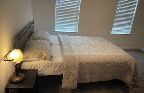 Cedar Hill House | Charming 4-bedroom house in delightful Cedar Hill with WiFi, AC