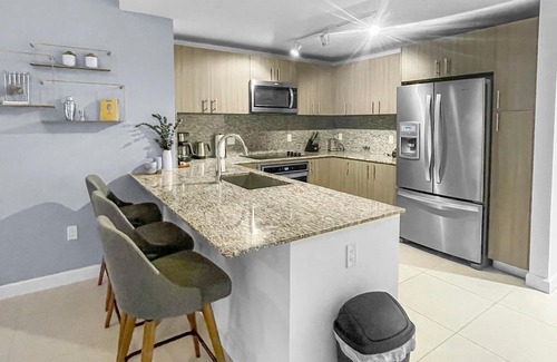 Doral Condo | Elegant Doral Haven: Spacious Serenity