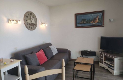 Arzon Apartment | T2 harbor view for two people swimming pool ground floor