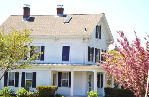 West Dennis House | Five Bedroom with Heated Pool and Three Sitting Rooms