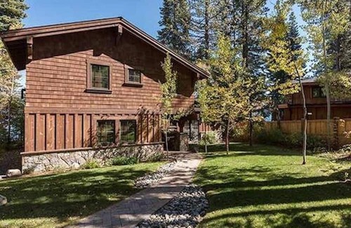 Tahoma House | West Shore Lakefront Retreat