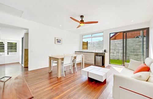 Tiahura House | Free Kayaks - A/C - King Bed - Fare Piti