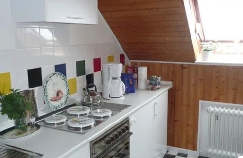 Grebenstein Apartment | Apartment 'Ferienwohnung Kutzner' with Wi-Fi