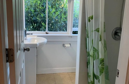 Fairview Villa | Broadway Guest house