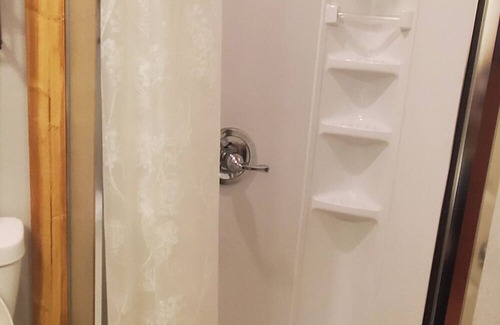 Snoqualmie Pass Apartment | Mountain Basecamp for fun and adventure.