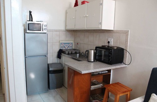 Beaufort West Cottage | Charming 3-Bed Cottage in Beaufort West