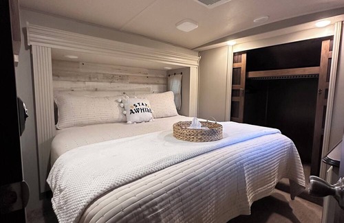 Charleston House | Cozy Camper close to Fishing & Boating