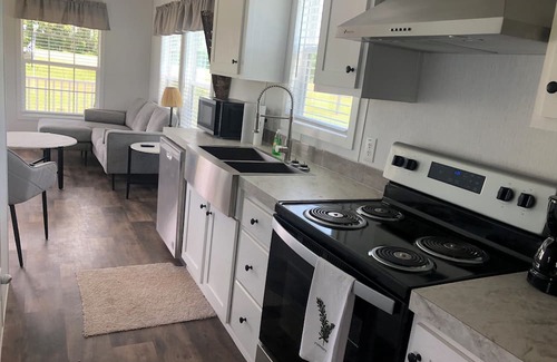 Elberta Cottage | Brand New Cottage . No smoking allowed