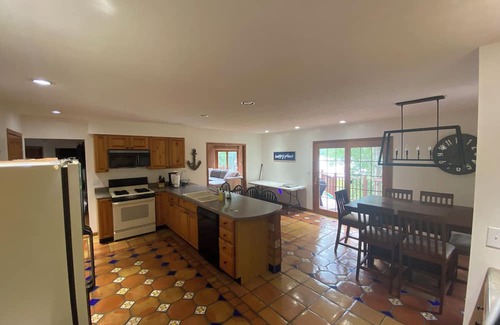 Oak Run House | Lakehouse at Oak Run