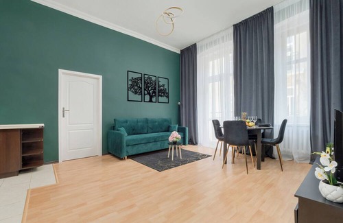 Lodz Apartment | Apartment in Centre of Łódź by Renters
