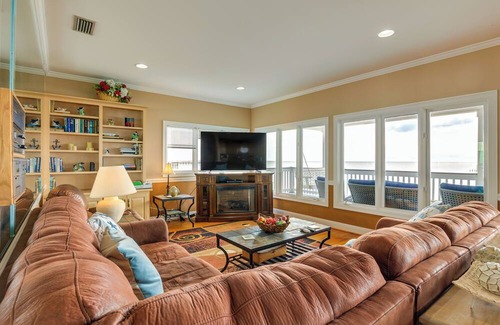 Theodore House | Waterfront Vacation Rental: 9 Mi to Dauphin Island