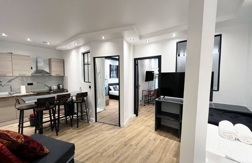 14th Arrondissement Apartment | Urban Flat 173 - Atelier Gaite Montparnasse