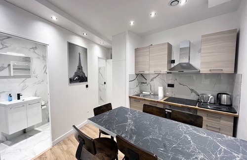 14th Arrondissement Apartment | Urban Flat 173 - Atelier Gaite Montparnasse