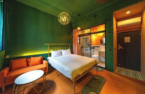 Tainan City Centre Bed & Breakfast | Time Tree House