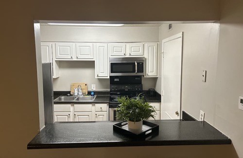 Sandy Springs Apartment | Affordable, Comfortable, Clean Stay in Atlanta, Ga