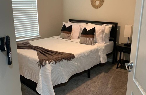 Southwestern House | Inviting home in Atlanta, GA where we guarantee you will have a Stellar Stay!