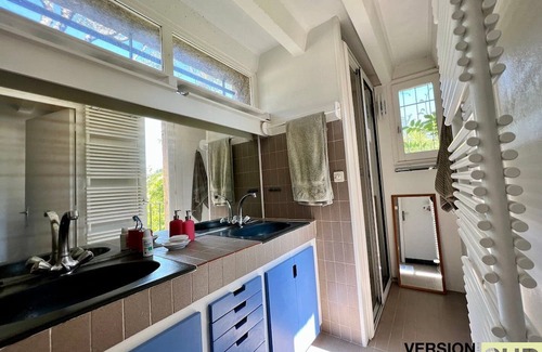 La Farlede House | Version Sud- Villa avec piscine végétal