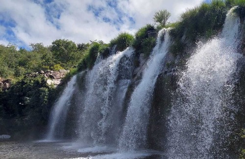 Delfinopolis Cottage | Comfortable house with swimming pool overlooking the dam.