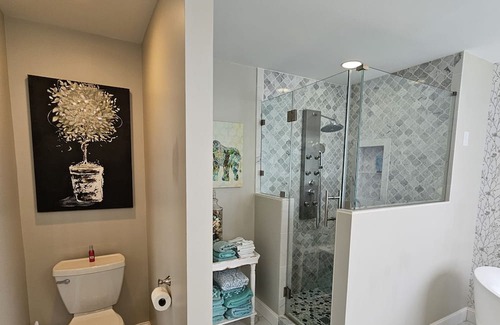 Mooresville House | Lake View, Community Dock and Pool next door, Kayaks, Sleeps 12, boating options