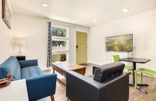 Mountainburg House | Bigfoot Hideout - Hotel amenities with a social vibe! Almasty room #3