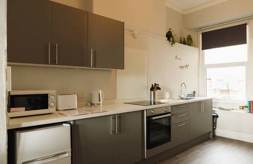 Llandudno Apartment | Seaside Bliss: Your Perfect 1BR Wales Escape