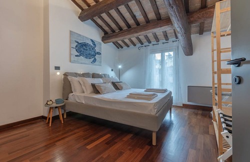 Ferrara Historic Centre Apartment | Piazza Trento Trieste Il Listone Exclusive Apt