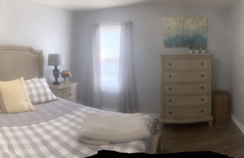 Lawrenceburg House | Charming 3-bedroom house in enchanting Lawrenceburg with WiFi, AC