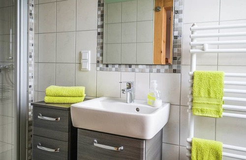 Goslar Apartment | Apartment 'Ferienwohnung Hellmann Groß' with Private Terrace, Private Garden and Wi-Fi
