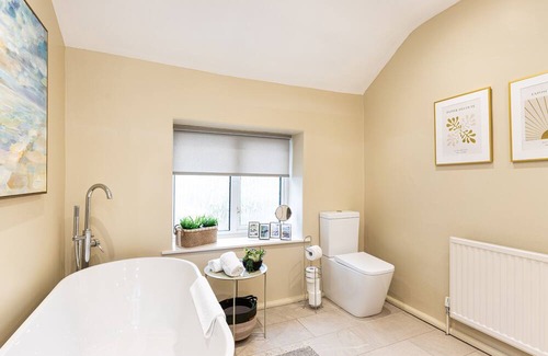 Ashford-in-the-Water Cottage | Cosy 3 bedroom cottage in Ashford in the Water, close to Bakewell & Chatsworth
