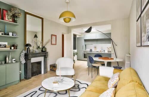 Quartier de la Plaine-de-Monceaux Apartment | Charming love nest in Paris
