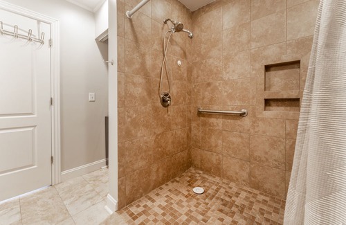 Old Village House | 3 BR with private pool close to beaches