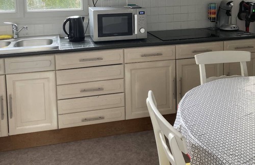 Avrille Bed & Breakfast | Chambres Dans Maison Avec Jardin