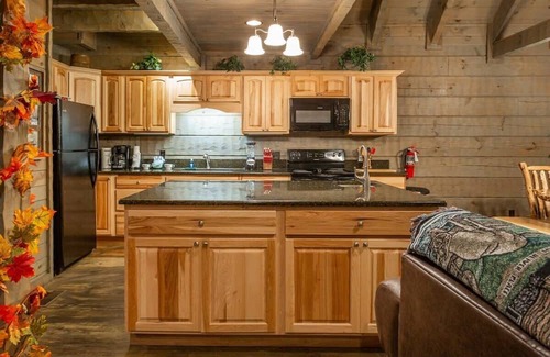 Chalet Village Cabin | Gatlinburg Cabin By The Trees