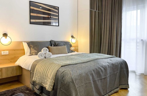 Bucharest City-Centre Apartment | Qult The Architect