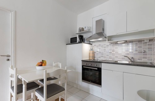 Zagreb Apartment | Cozy&Bright 2BD in Prime Location! Walk Everywhere