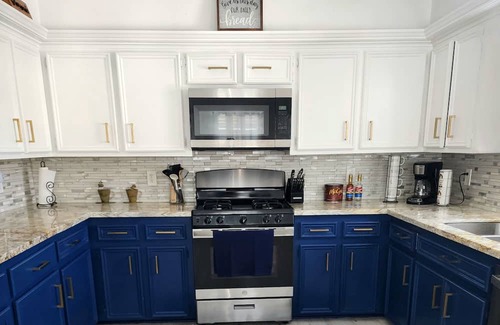 Deer Park House | Workers welcome! Central to Houston and Galveston. Close to NASA and the plants