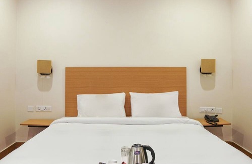 Dwaraka Nagar House | Super OYO Townhouse 942 The Pallagio