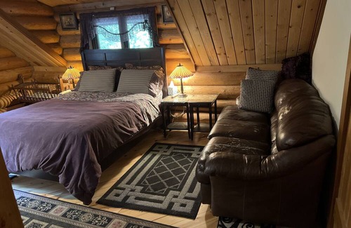 Crescent City Cabin | Authentic 1st generation redwood log cabin