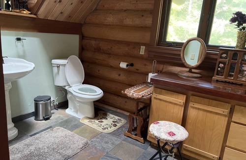 Crescent City Cabin | Authentic 1st generation redwood log cabin