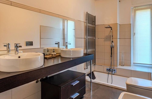 Gravellona Toce Villa | Wonderful private villa for 8 people with WIFI, TV, patio and parking