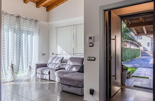 Gravellona Toce Villa | Wonderful private villa for 8 people with WIFI, TV, patio and parking