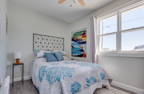 Prince County Cottage | Cozy Riverview Getaway: 3BR, Hot Tub, pets welcome!