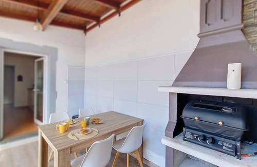 Calheta House | Arco Beach by LovelyStay