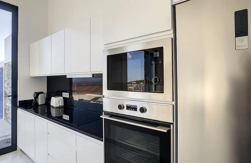 Estrela da Calheta House | Casa dos Amores by LovelyStay