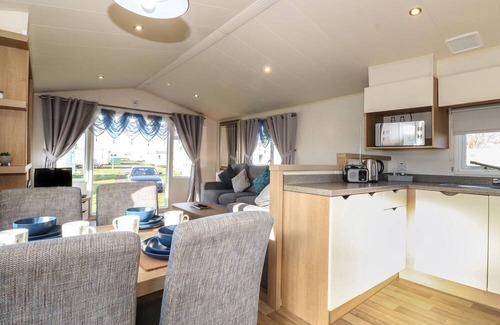 Maryport Cottage | FLOSH CARAVAN, pet friendly, character holiday cottage in Aspatria